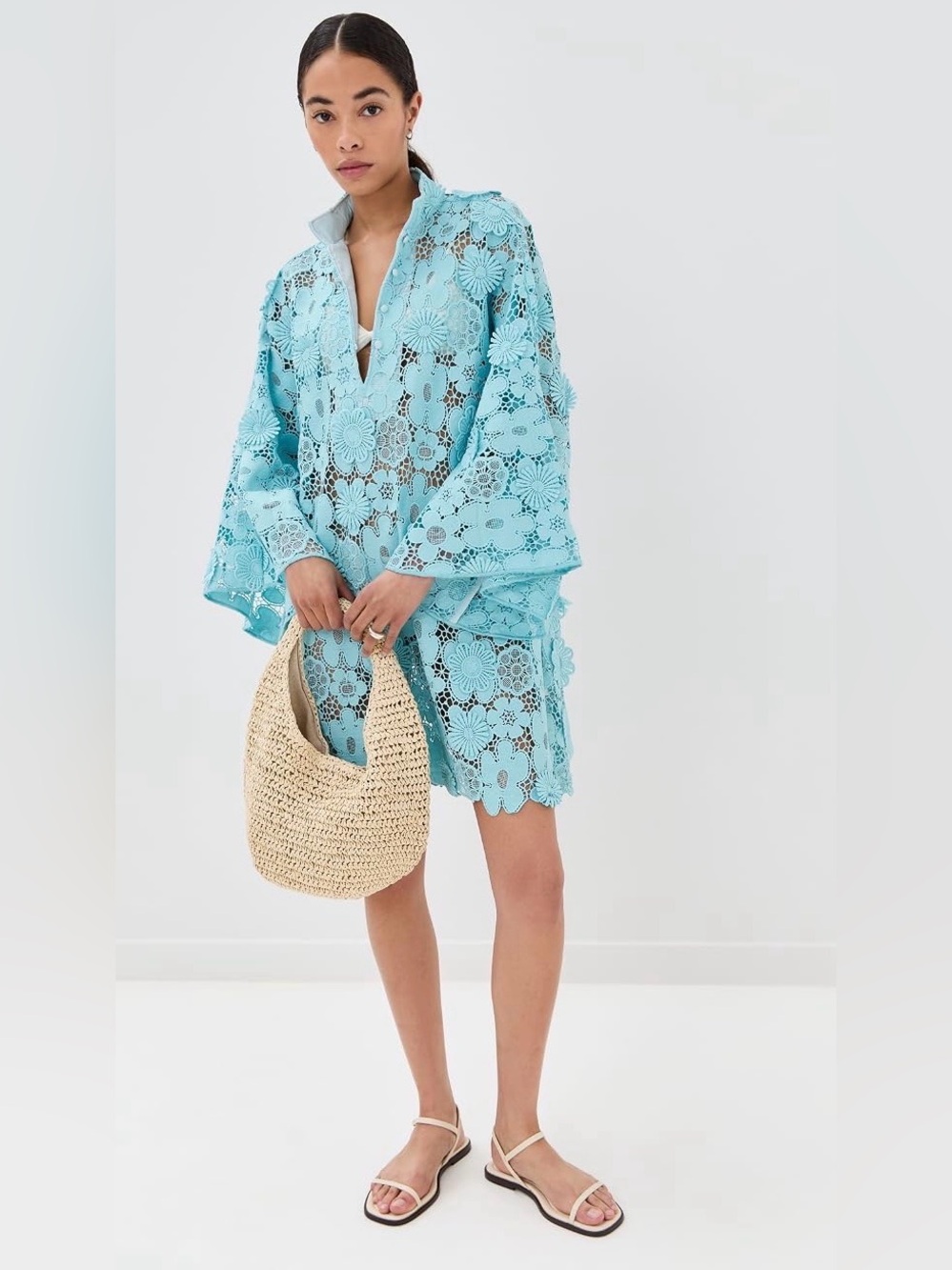 La Vie Style House
Mod Floral Lace Mini Caftan NWT